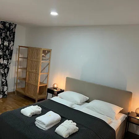Central 3* Sisava