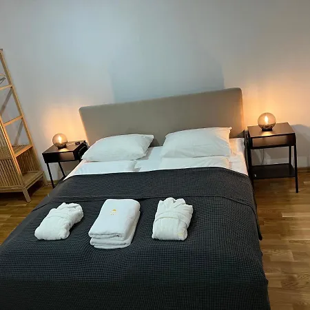 Central Hotel 3*