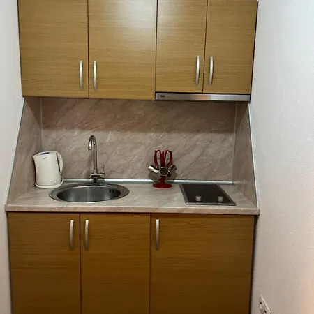 Отель Central 3*